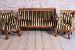 Biedermeier Sitzgarnitur aus Nussholz, 1830er, 3er Set