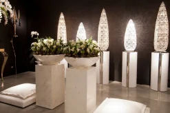 Big Flame Arabesque Tischlampe aus Stahl & Kristallglas von VGnewtrend