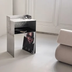 Blackwood Beistelltisch aus mattiertem Aluminium von Case Studios