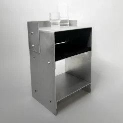 Blackwood Beistelltisch aus mattiertem Aluminium von Case Studios