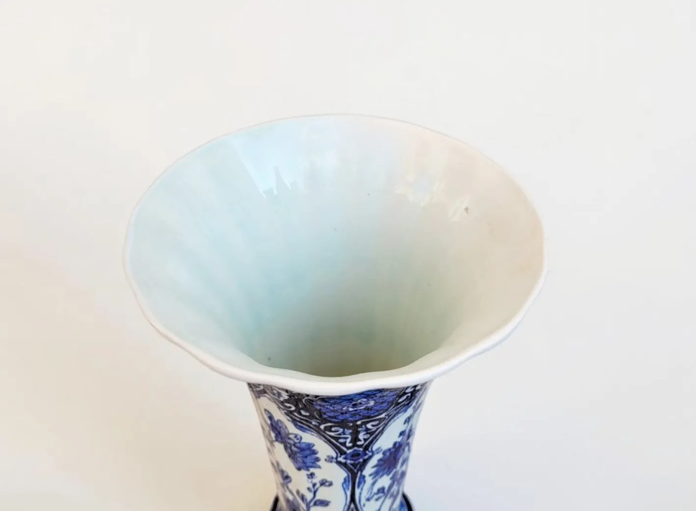 Blaue Delft Vasen in Trompeten-Optik von Boch Royal Sphinx Maastricht, 1960er, 2er Set