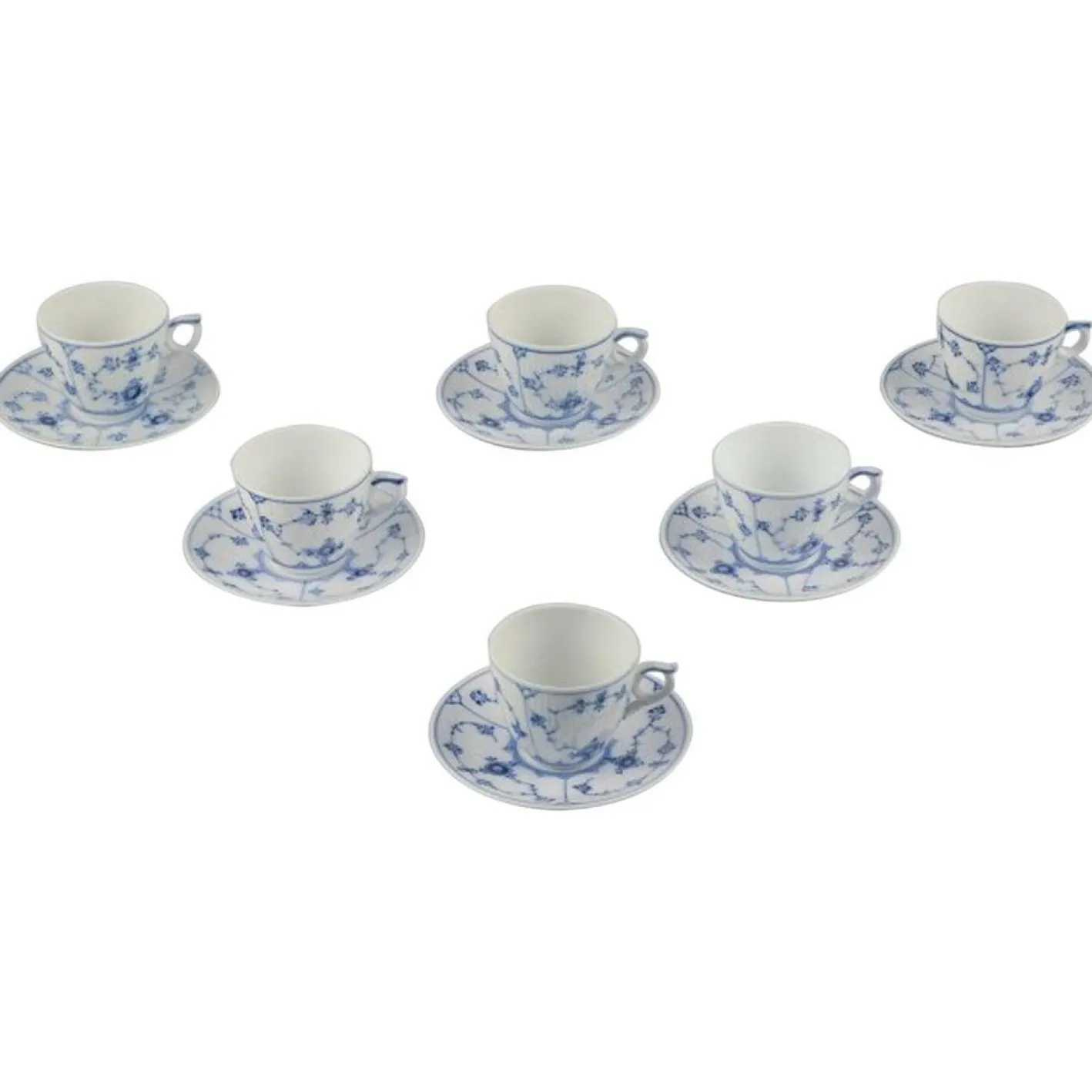Blaue Kannelierte Kaffeetassen mit Untertassen von Royal Copenhagen, 1960er, 12 Set