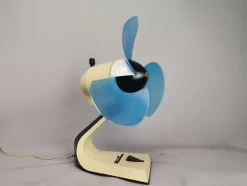 Blauer Mid-Century Tischventilator aus Kunststoff, Sowjetunion, 1969