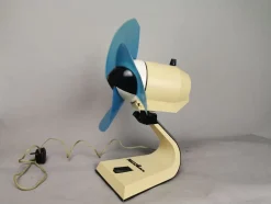 Blauer Mid-Century Tischventilator aus Kunststoff, Sowjetunion, 1969