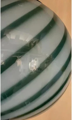 Blaue und milchig-weiße Sphere Hängelampe aus Muranoglas von Simoeng