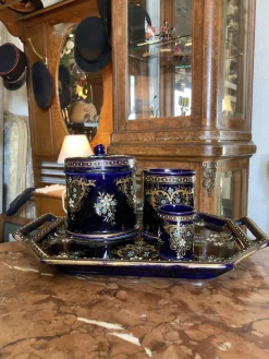 Blau glasiertes Steingut Service, 4 . Set