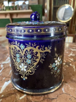 Blau glasiertes Steingut Service, 4 . Set