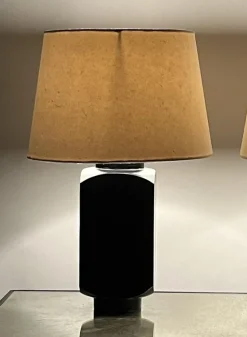 Ébène Tischlampe mit Pergamentschirm von Design Frérès