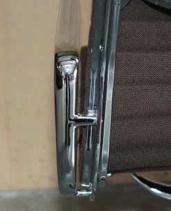 Brauner EA 108 Drehstuhl von Charles & Ray Eames