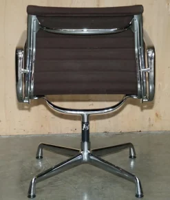 Brauner EA 108 Drehstuhl von Charles & Ray Eames