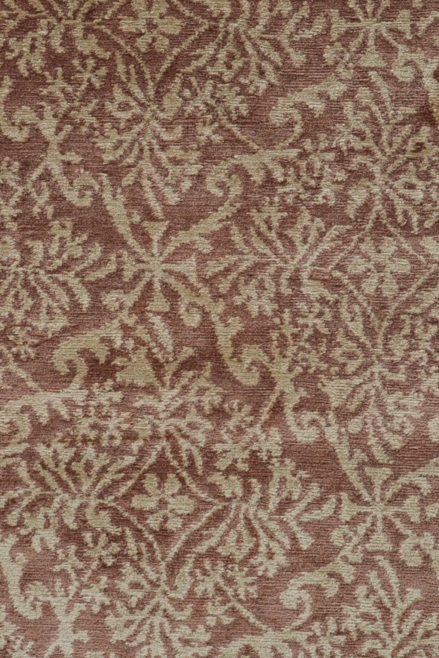 Brauner Teppich im spanischen europäischen Stil mit Blumenmuster von Rug&Kilim