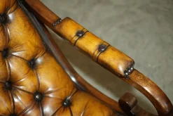 Brauner Vintage Chesterfield Schaukelsessel aus Leder