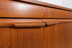 Britisches Mid-Century Teak Sideboard, 1960er