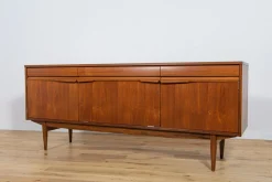 Britisches Mid-Century Teak Sideboard, 1960er