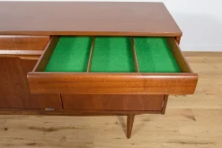 Britisches Mid-Century Teak Sideboard, 1960er
