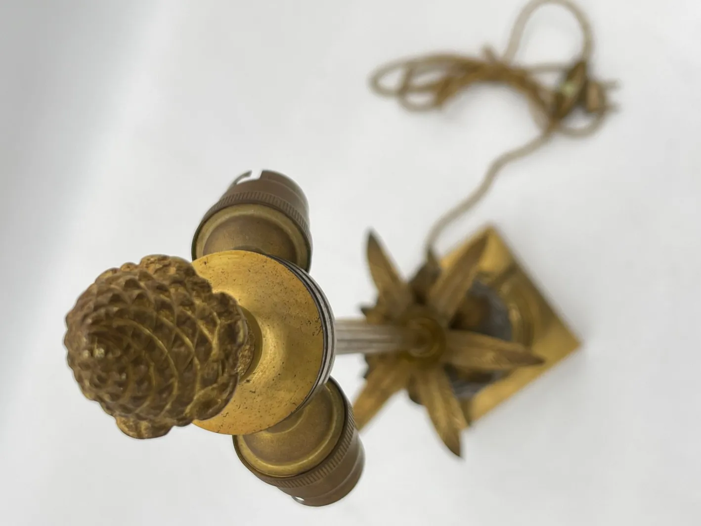 Bronze Ananas Tischlampe, 1960
