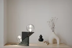 Brutalistische Clitemnestra Tischlampe aus Alpi Marmor & venezianischem Glas von CARCINO Design für October Gallery