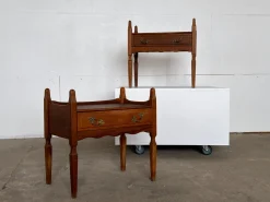 Brutalistische dänische Nachttische aus Eiche von Henning Kjærnulf, 1960er, 2er Set