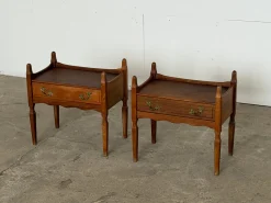 Brutalistische dänische Nachttische aus Eiche von Henning Kjærnulf, 1960er, 2er Set