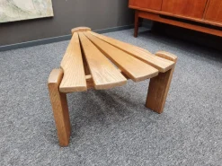 Brutalistische Eichenholzsessel und -fußhocker von Awa Holland für Awa Meubelfabriek, 1979, 4er-Set