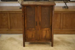 Brutalistischer Aranjou Kleiderschrank aus Ulmenholz, 1960er