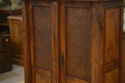 Brutalistischer Aranjou Kleiderschrank aus Ulmenholz, 1960er