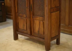 Brutalistischer Aranjou Kleiderschrank aus Ulmenholz, 1960er