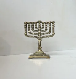 Brutalistischer Chanukka Menorah Kerzenhalter aus Bronze von Hen Holon, Israel, 1970er
