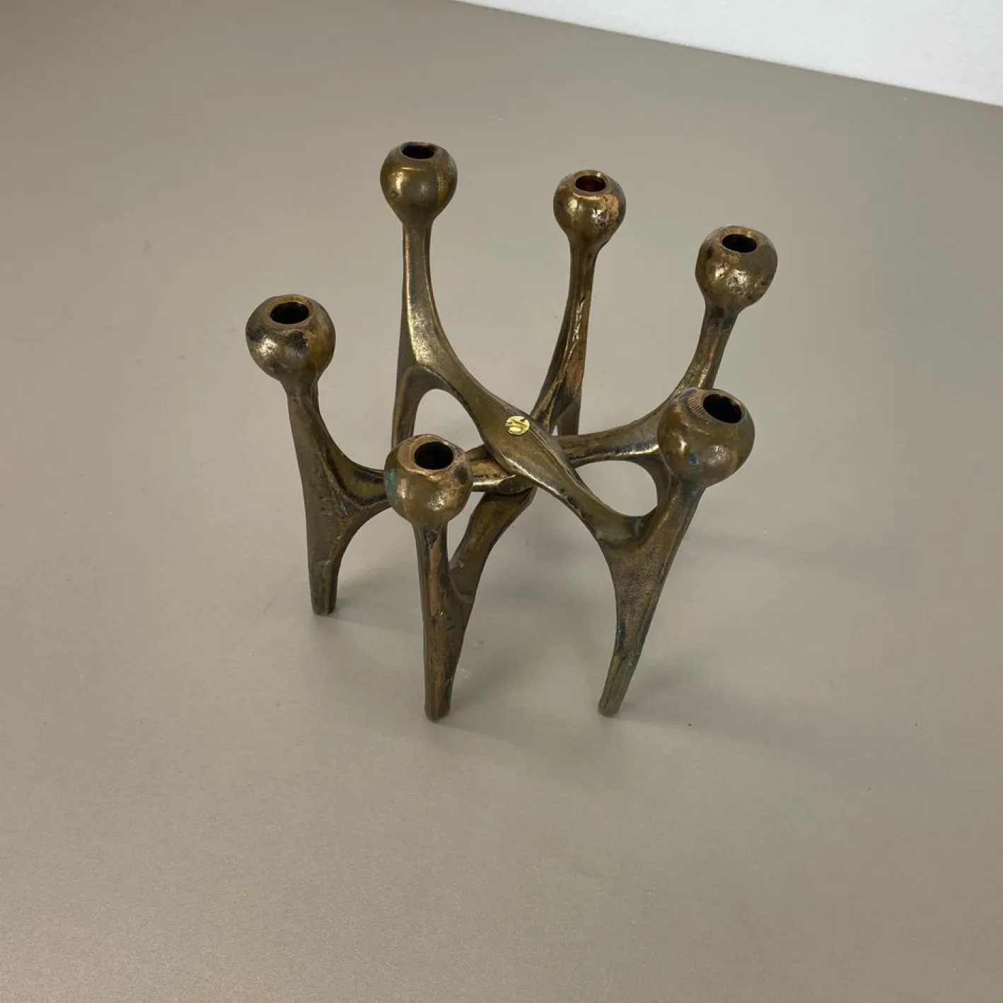 Brutalistischer deutscher Mid-Century Kerzenhalter aus Bronze von Michael Harjes, 1960er