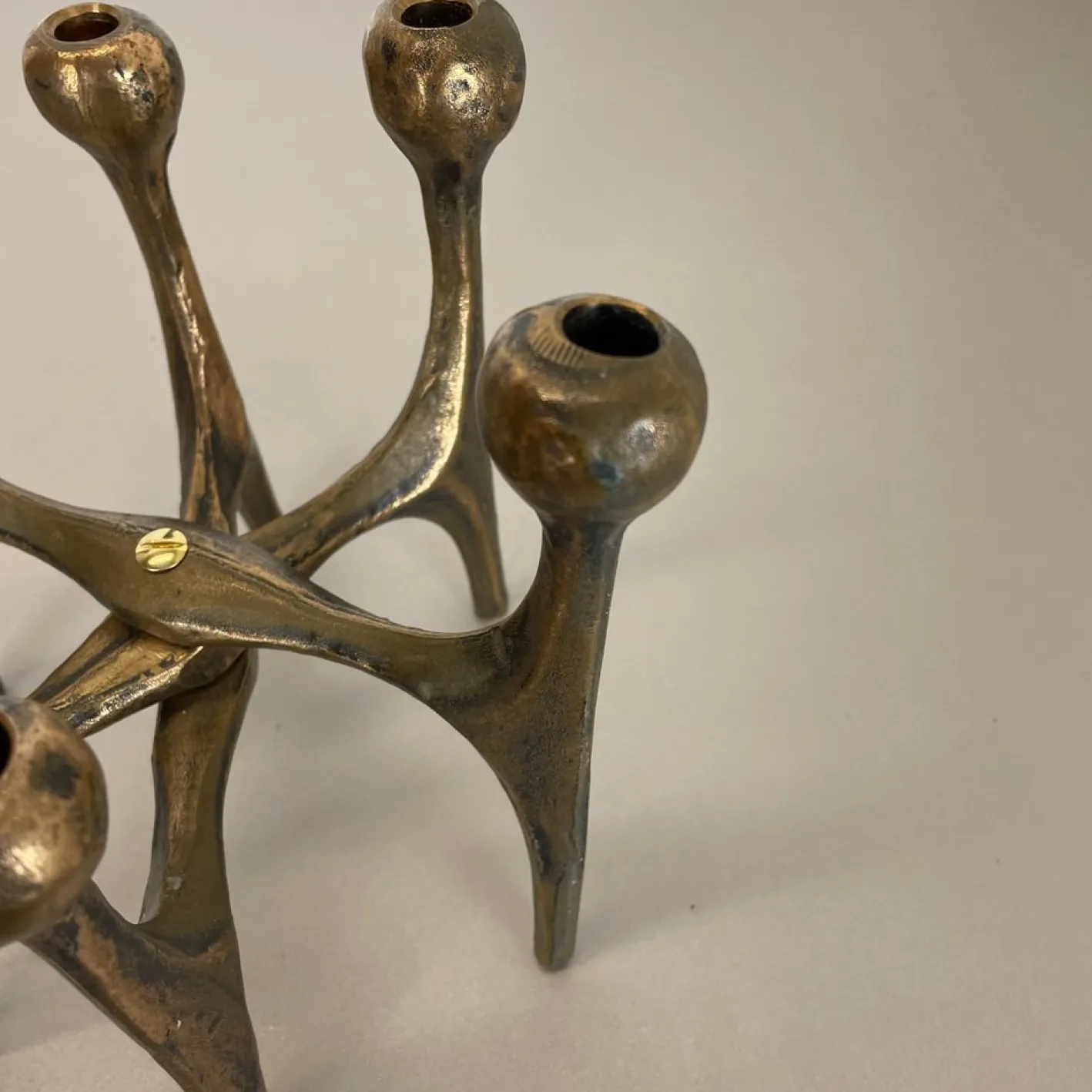 Brutalistischer deutscher Mid-Century Kerzenhalter aus Bronze von Michael Harjes, 1960er