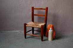 Brutalistischer Kinderstuhl aus Stroh, 1970er