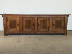 Brutalistisches französisches Sideboard aus Eiche, 1930er