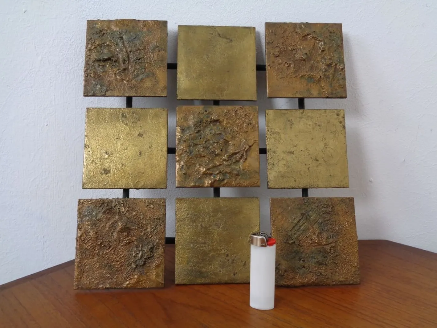 Brutalistische Wandtafel aus Metall, 1960er