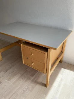 Buche Schreibtisch GE 125 von Hans J. Wegner für Getama