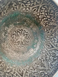 Buddhistische Klangschale aus Repousse Silber, 19. Jh., 2er Set