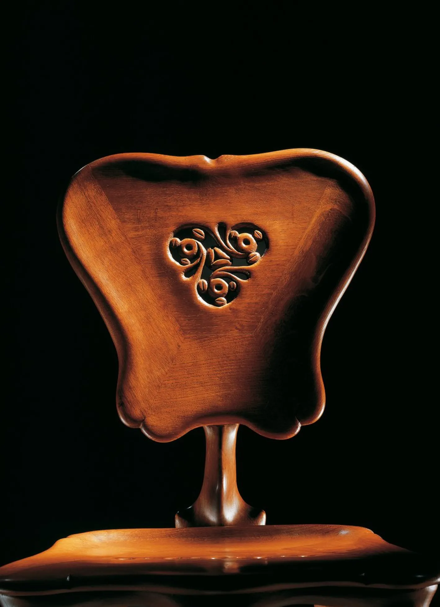 Calvet Chair aus Eiche von Antoni Gaudí für BD Barcelona