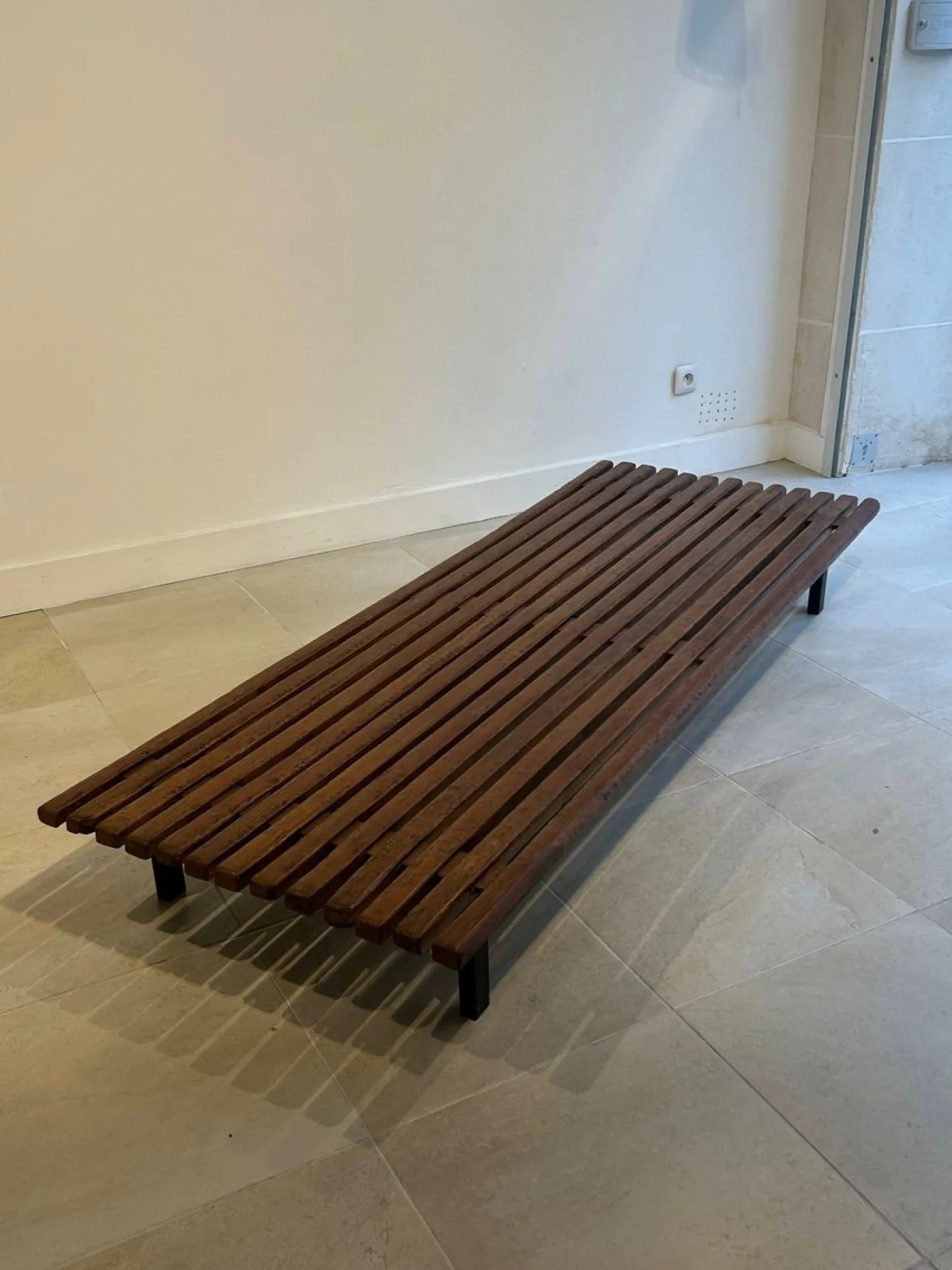 Cansado Bank von Charlotte Perriand für Steph Simon