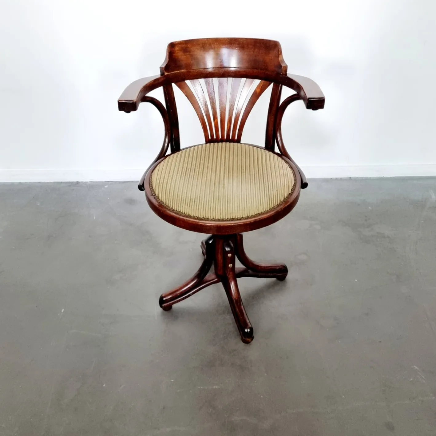 Captains Schreibtischstuhl von Michael Thonet für Ligna, 1950er