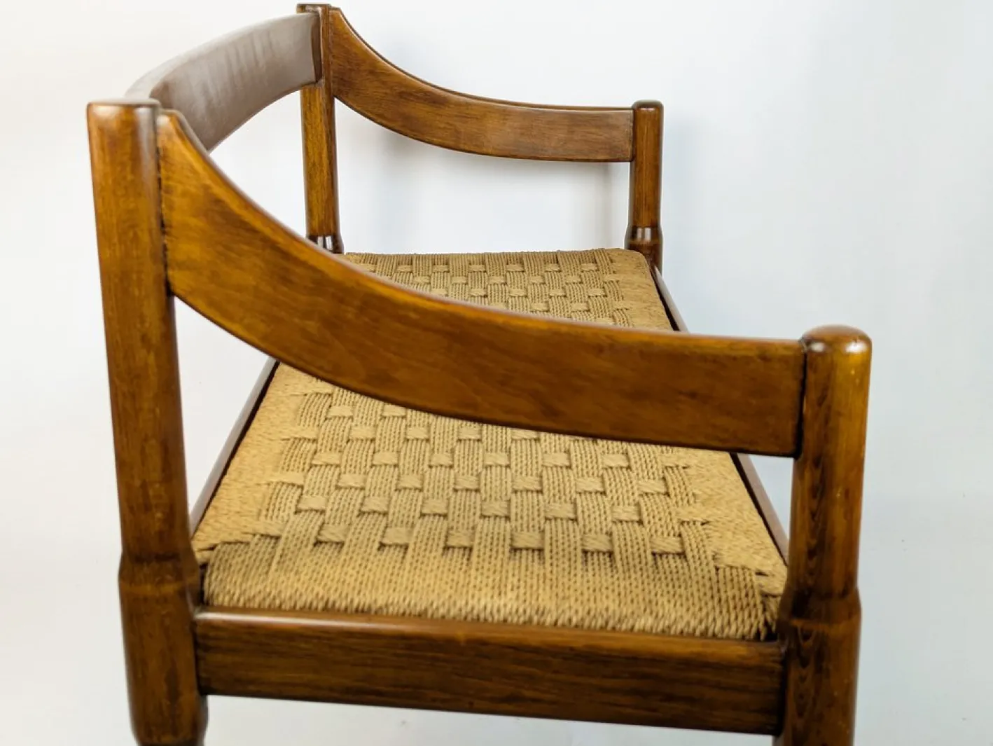 Carimate Bank aus Nussholz & Seil von Magistretti für Cassina, 1963