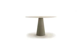 Center 72 Tisch von Gumdesign