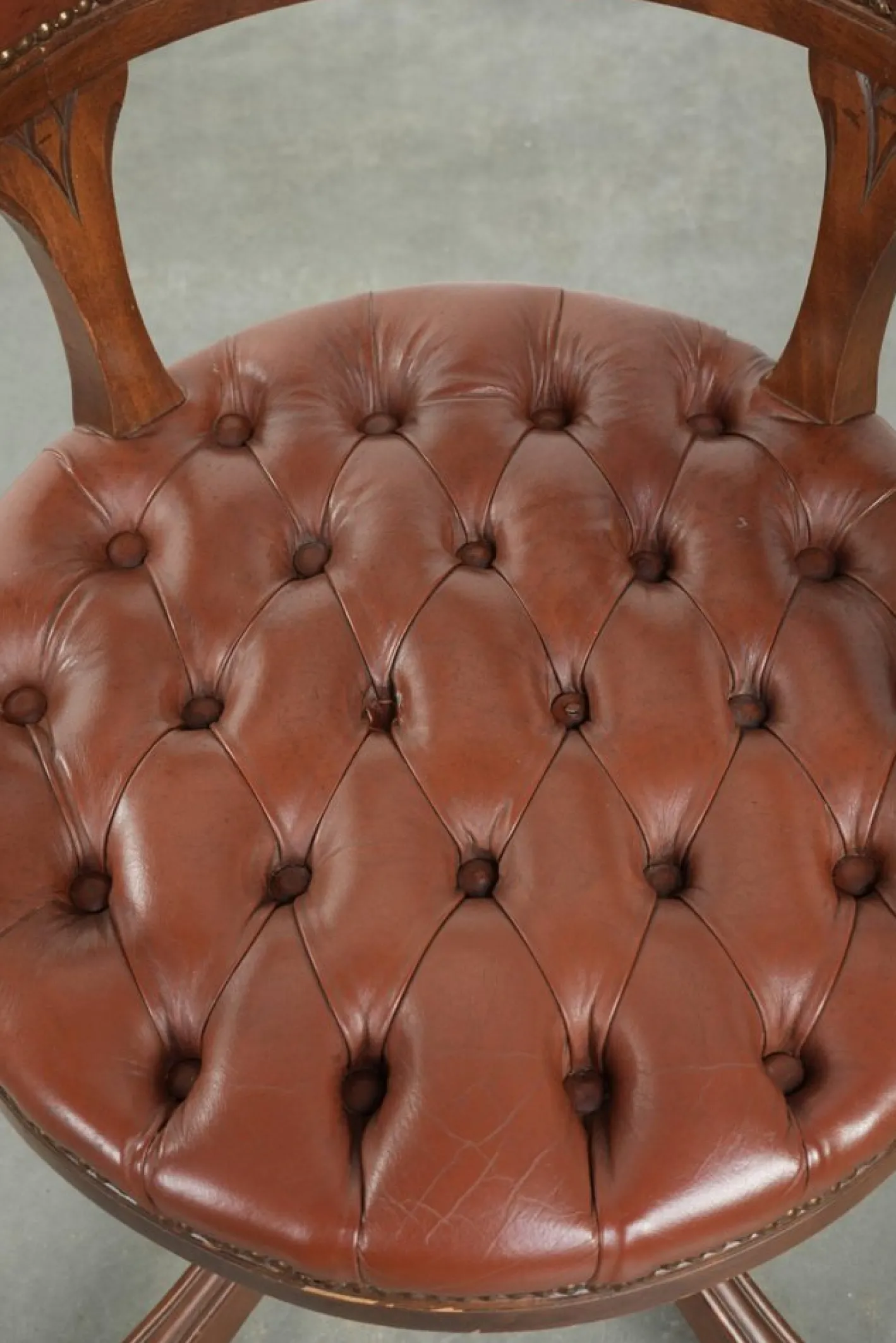 Chesterfield Bürostuhl aus Rindsleder