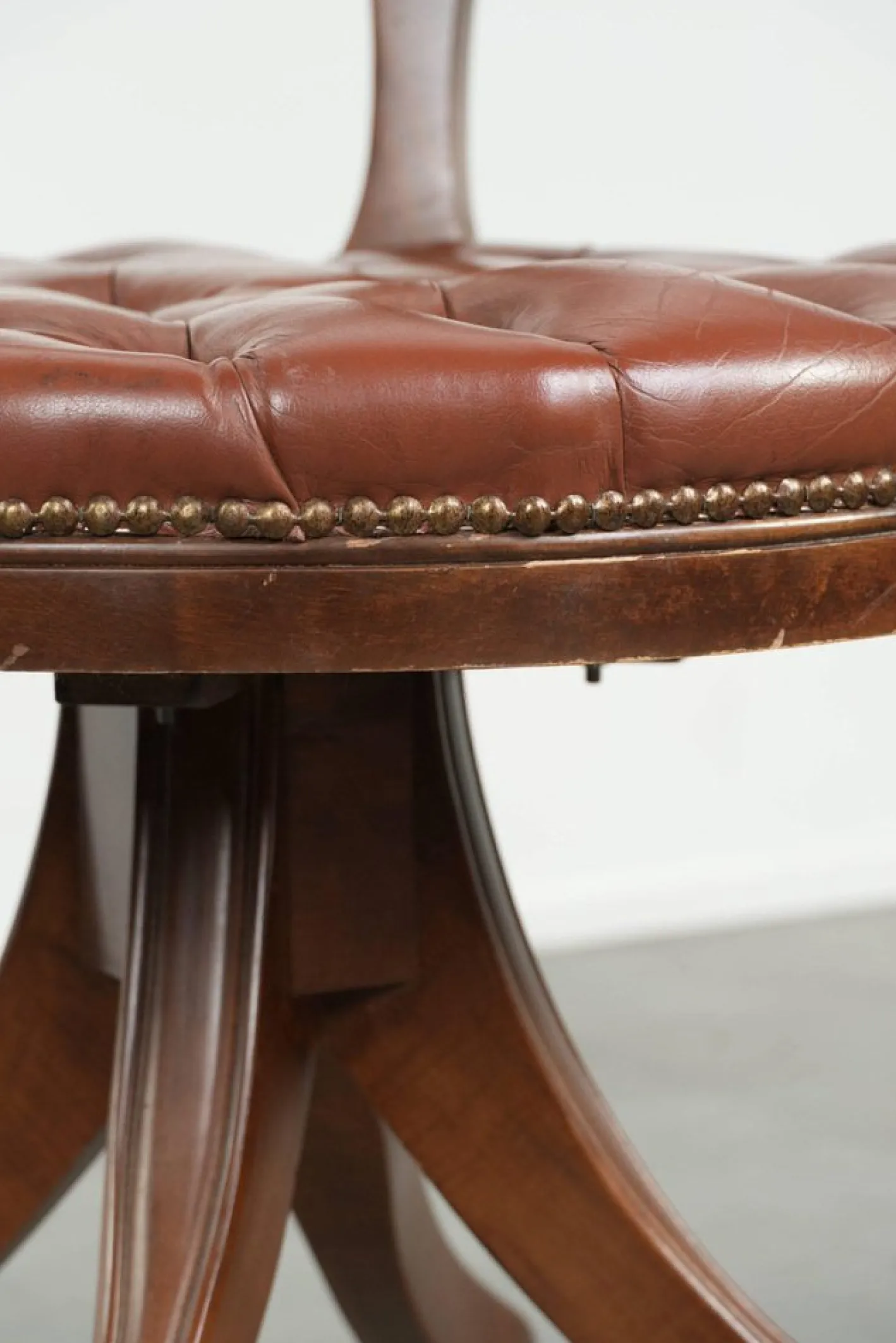 Chesterfield Bürostuhl aus Rindsleder