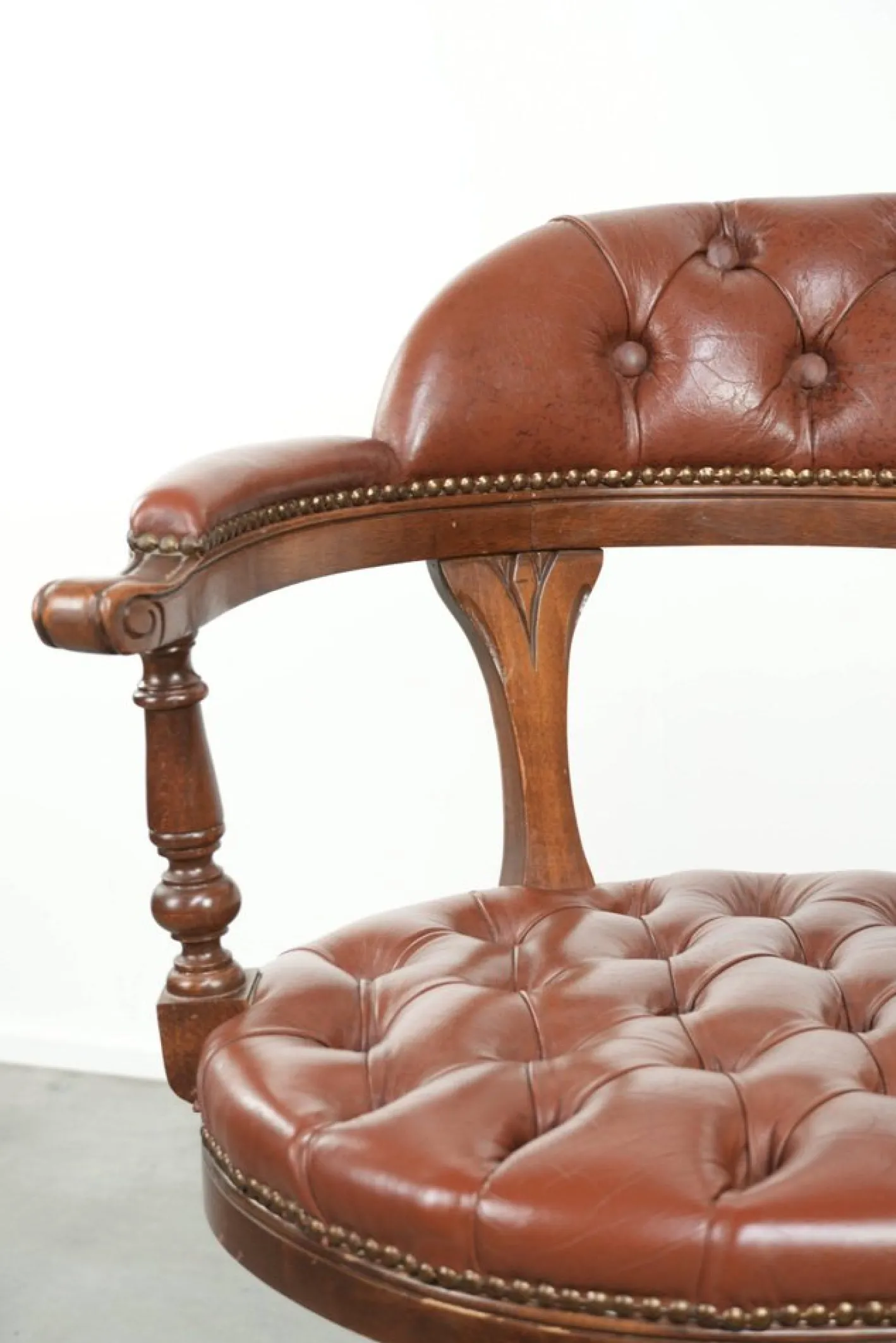 Chesterfield Bürostuhl aus Rindsleder