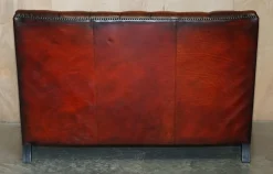 Chesterfield Suite Sessel & Sofa aus vollständig handgefärbtem Bordeaux-Leder, 3 . Set