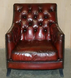 Chesterfield Suite Sessel & Sofa aus vollständig handgefärbtem Bordeaux-Leder, 3 . Set