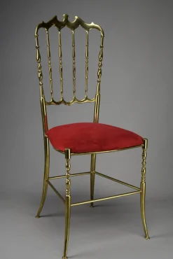 Chiavari Stuhl aus Messing & rotem Samt, 1950