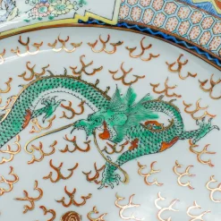 Chinesischer Art Deco Keramik Servierteller mit Drachen, 1930er