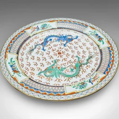 Chinesischer Art Deco Keramik Servierteller mit Drachen, 1930er