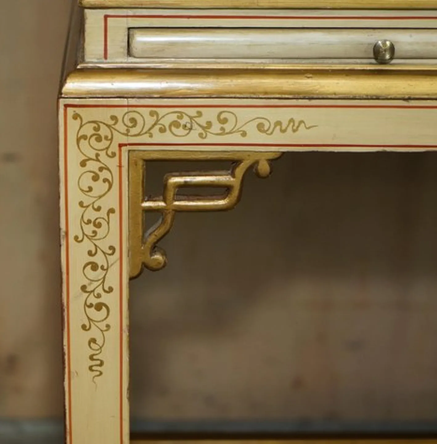 Chinesischer Chinoiserie Frisiertisch und Hocker aus Nussholz, 1920er, 2er Set