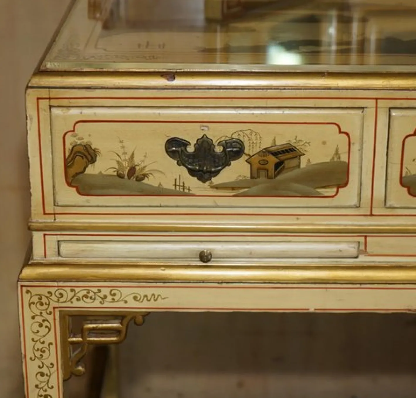 Chinesischer Chinoiserie Frisiertisch und Hocker aus Nussholz, 1920er, 2er Set